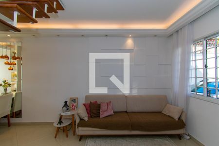 Sala de casa de condomínio à venda com 2 quartos, 84m² em Vila Ema, São Paulo