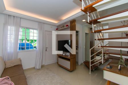 Casa de condomínio à venda com 84m², 2 quartos e 2 vagasSala