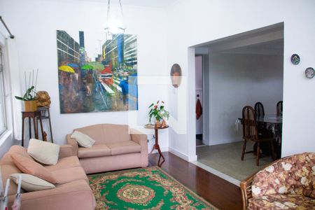 Sala de casa à venda com 4 quartos, 250m² em Jardim Jussara, São Paulo