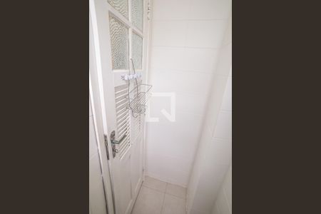 Apartamento para alugar com 60m², 1 quarto e 1 vagaBanheiro - 2