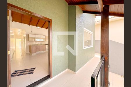 Casa para alugar com 111m², 3 quartos e 2 vagasEntrada