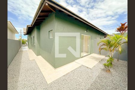 Casa para alugar com 111m², 3 quartos e 2 vagasCorredor