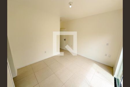 Casa para alugar com 111m², 3 quartos e 2 vagasSuite