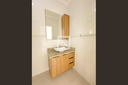 Casa para alugar com 111m², 3 quartos e 2 vagasBanheiro da Suíte