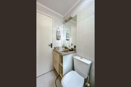 Casa para alugar com 55m², 2 quartos e 2 vagasBanheiro da Suíte