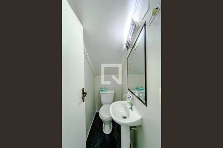 Casa para alugar com 55m², 2 quartos e 2 vagasLavabo