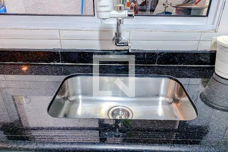 Casa para alugar com 55m², 2 quartos e 2 vagasCozinha