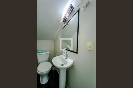 Casa para alugar com 55m², 2 quartos e 2 vagasLavabo