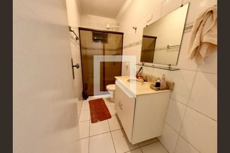 Casa à venda com 130m², 2 quartos e 2 vagas Casa à venda com 130m², 2 quartos e 2 vagasBanheiro Superior