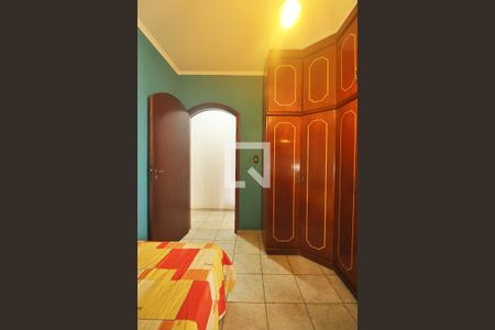 Casa à venda com 270m², 3 quartos e 3 vagasQuarto 2