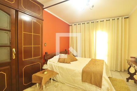 Suíte - Quarto 1 de casa à venda com 3 quartos, 270m² em Utinga, Santo André