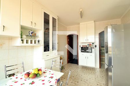 Casa à venda com 270m², 3 quartos e 3 vagasCozinha