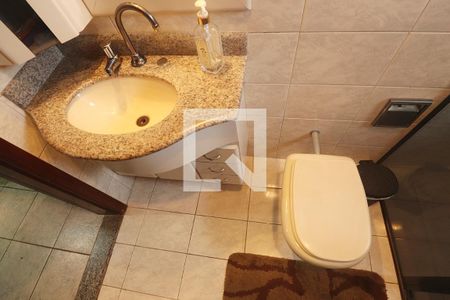 Casa à venda com 270m², 3 quartos e 3 vagasBanheiro Social