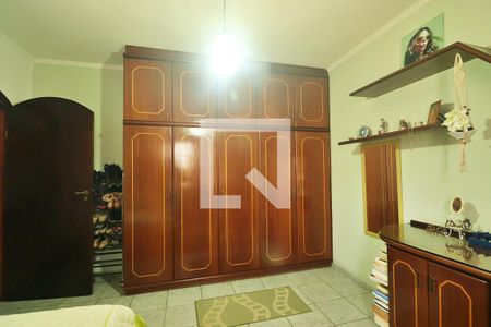 Casa à venda com 270m², 3 quartos e 3 vagasQuarto 3