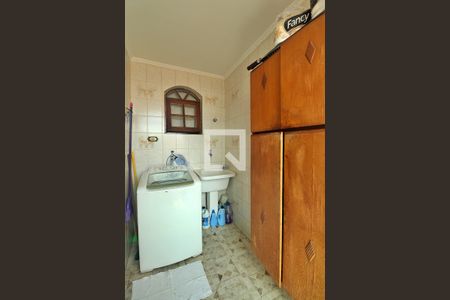 Casa à venda com 270m², 3 quartos e 3 vagasÁrea de Serviço