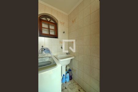 Casa à venda com 270m², 3 quartos e 3 vagasÁrea de Serviço