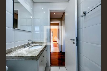 Apartamento para alugar com 171m², 3 quartos e 3 vagasBanheiro Suíte 2