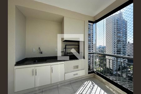 Apartamento para alugar com 171m², 3 quartos e 3 vagasVaranda