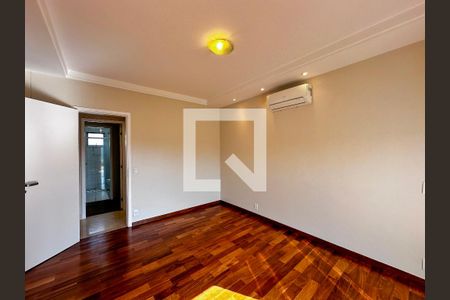 Apartamento para alugar com 171m², 3 quartos e 3 vagasSuíte 3