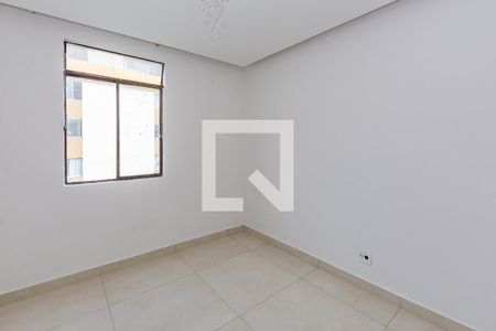 Quarto 1 de apartamento para alugar com 3 quartos, 55m² em Padre Eustáquio, Belo Horizonte