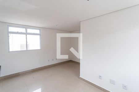 Sala de apartamento para alugar com 3 quartos, 80m² em Santa Efigênia, Belo Horizonte