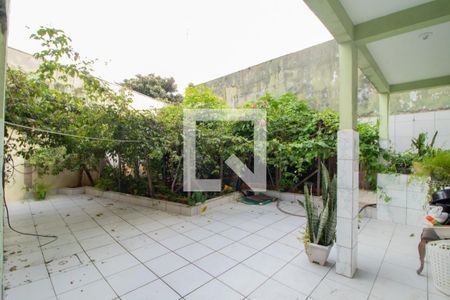 Casa à venda com 280m², 4 quartos e 3 vagasQuintal