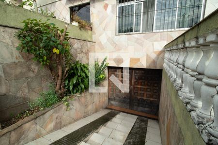 Casa à venda com 280m², 4 quartos e 3 vagasGaragem