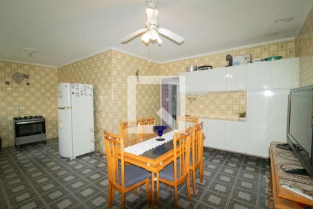 Casa à venda com 280m², 4 quartos e 3 vagasCozinha