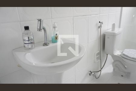 Casa para alugar com 100m², 3 quartos e sem vagaBanheiro 