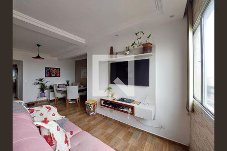 Sala de apartamento para alugar com 3 quartos, 69m² em Vila São Paulo, São Paulo