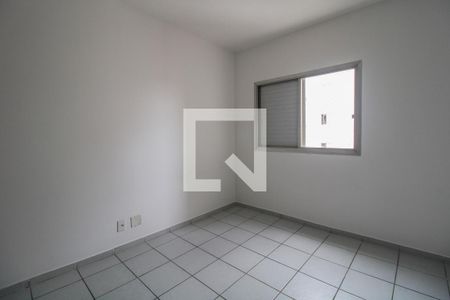 Quarto de apartamento à venda com 1 quarto, 55m² em Vila Itapura, Campinas