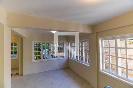 Sala de casa para alugar com 5 quartos, 360m² em Itaipu, Niterói