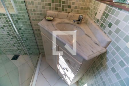 Banheiro da Suíte 2 de casa à venda com 5 quartos, 360m² em Itaipu, Niterói