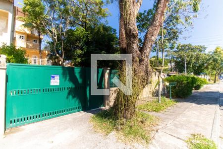 Fachada de casa à venda com 5 quartos, 360m² em Itaipu, Niterói