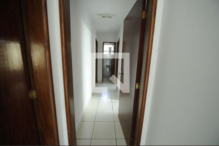 Corredor de casa para alugar com 4 quartos, 168m² em Setor Goiânia 2, Goiânia