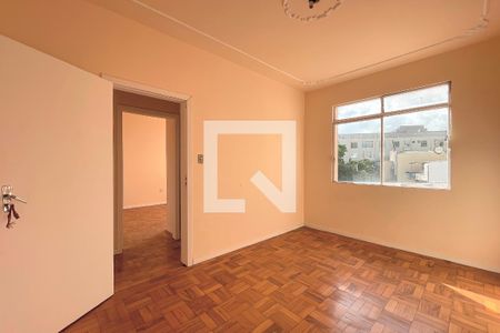 Quarto 1 de apartamento para alugar com 2 quartos, 70m² em São João, Porto Alegre