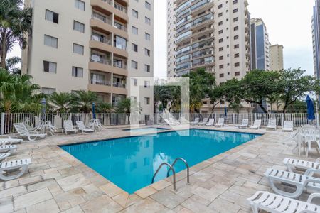 Apartamento para alugar com 131m², 3 quartos e 2 vagasÁrea comum - Piscina