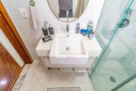 Casa à venda com 235m², 3 quartos e 2 vagas Casa à venda com 235m², 3 quartos e 2 vagasSuite 02 - Banheiro