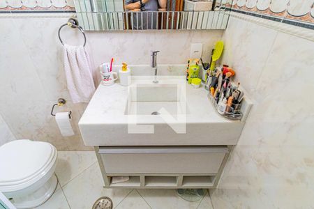 Casa à venda com 235m², 3 quartos e 2 vagas Casa à venda com 235m², 3 quartos e 2 vagasSuite 01 - Banheiro