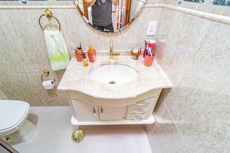 Casa à venda com 235m², 3 quartos e 2 vagas Casa à venda com 235m², 3 quartos e 2 vagasSuite 03 - Banheiro