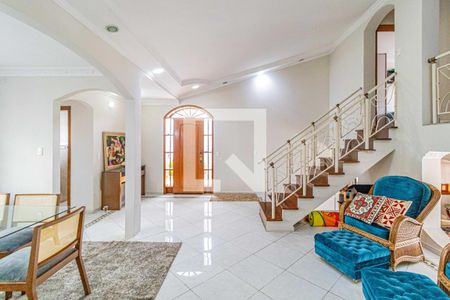 Sala de casa à venda com 3 quartos, 235m² em Cidade São Francisco, São Paulo