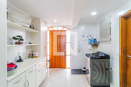 Casa à venda com 235m², 3 quartos e 2 vagas Casa à venda com 235m², 3 quartos e 2 vagasLavanderia