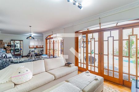 Casa à venda com 235m², 3 quartos e 2 vagas Casa à venda com 235m², 3 quartos e 2 vagasSala inferior