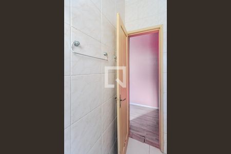 Banheiro de kitnet/studio para alugar com 1 quarto, 22m² em Centro Histórico, Porto Alegre