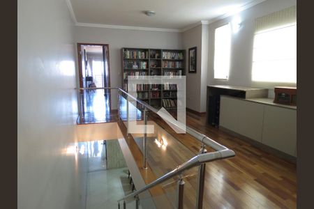 Casa à venda com 394m², 3 quartos e 4 vagasEscritório