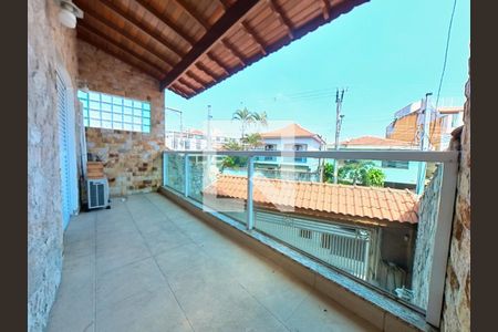 Casa à venda com 394m², 3 quartos e 4 vagas Casa à venda com 394m², 3 quartos e 4 vagasVaranda Quarto 2