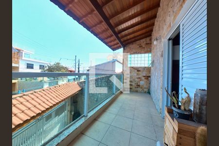 Casa à venda com 394m², 3 quartos e 4 vagas Casa à venda com 394m², 3 quartos e 4 vagasVaranda Quarto 2