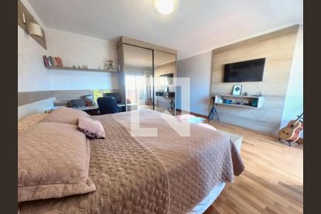 Casa à venda com 394m², 3 quartos e 4 vagas Casa à venda com 394m², 3 quartos e 4 vagasQuarto 1