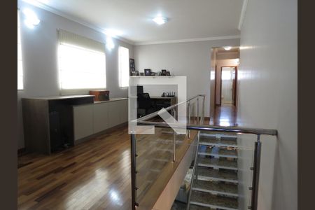 Casa à venda com 394m², 3 quartos e 4 vagasEscritório