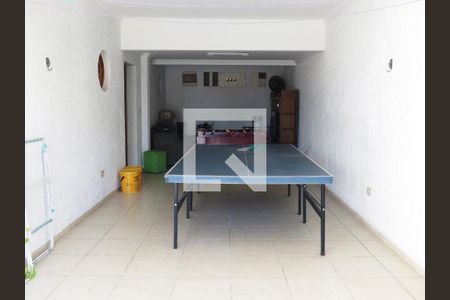 Casa à venda com 394m², 3 quartos e 4 vagasQuintal